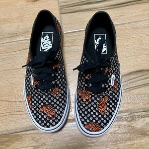 Vans Authentic Tiger Floral Print NWOT